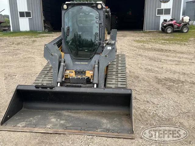 2013 John Deere 333E