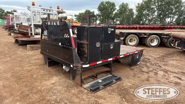 Knapheide flatbed