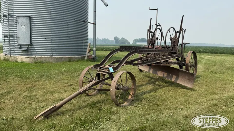 Pull-type grader Straight Blade