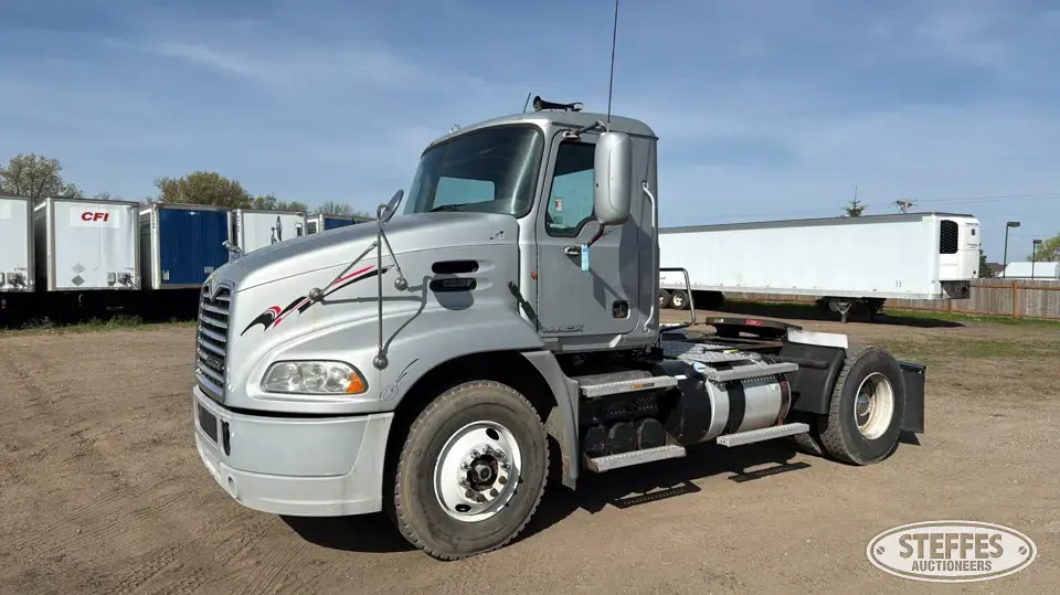 2012 Mack Pinnacle CXU612 Conventional Truck without Sleeper