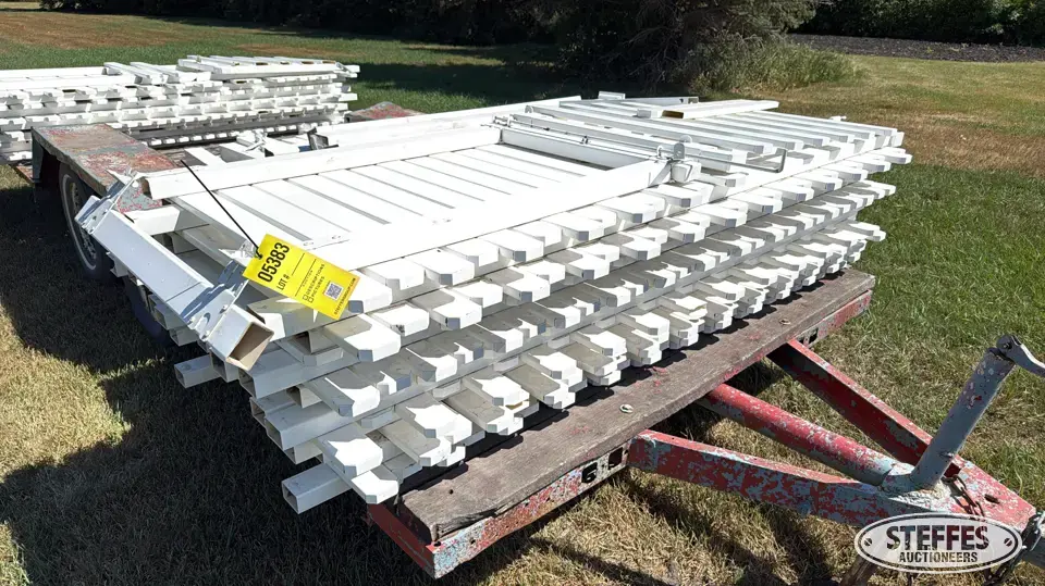 White picket fence Farm Support Item