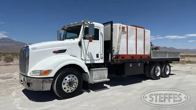 2009 Peterbilt 384