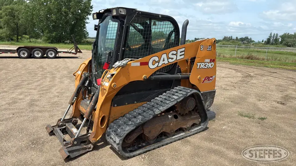 2019 Case TR310 Tracked Skid Steer