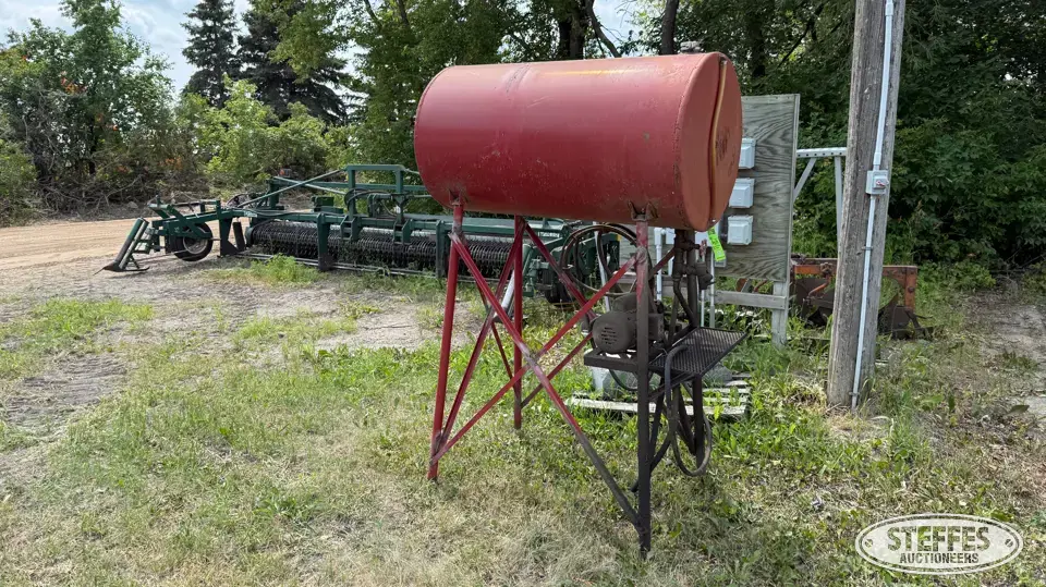 110 gal. oil storage tank Tanks-Other
