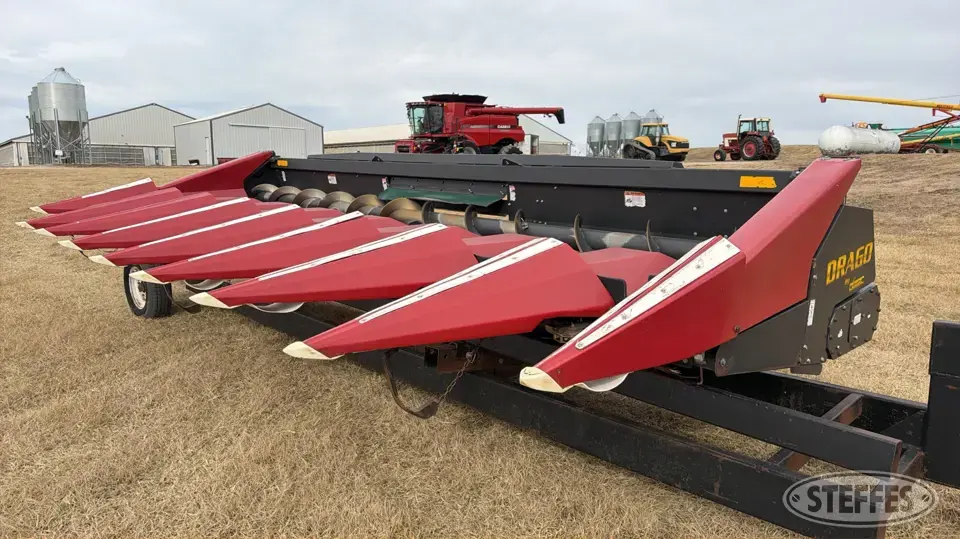 2011 Drago N8 Corn Head