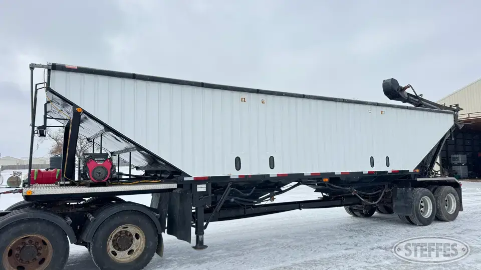 2004 Cancade Hopper Bottom Trailer