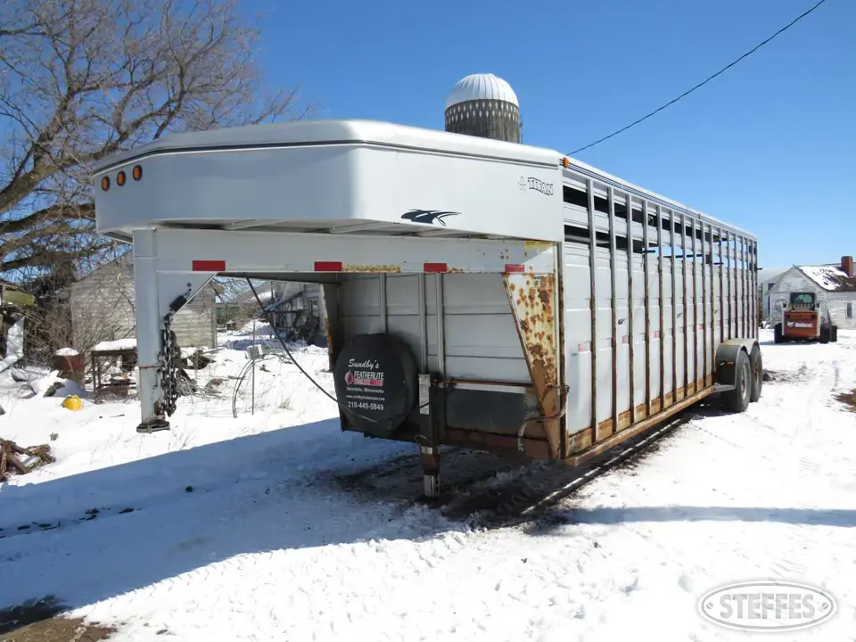 2008 Titan Gooseneck Livestock Trailer