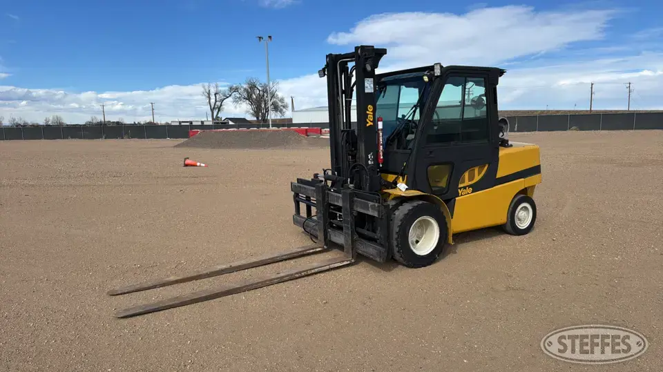 Yale GLP120VXNGGF099 Warehouse Forklift