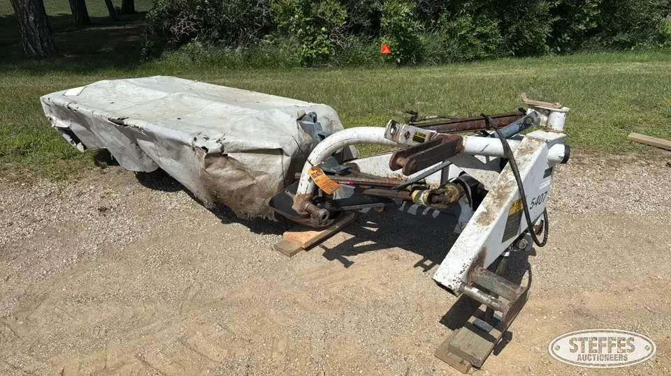 New Idea 5407 Disc Mower