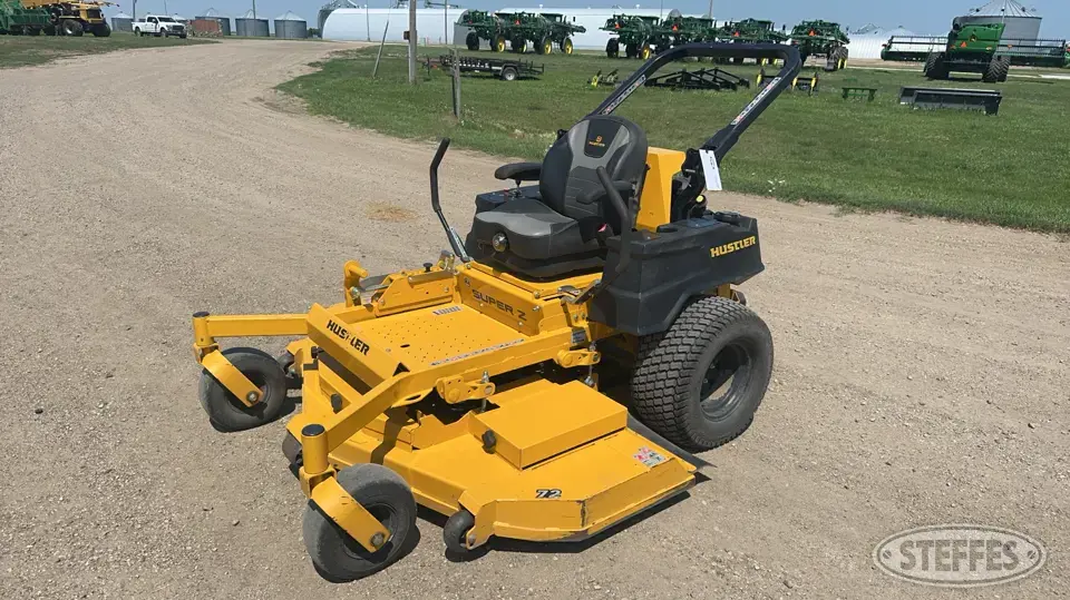 2022 Hustler SuperZ 941203 Zero Turn Mower