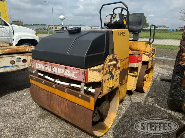 1995 Dynapac C122