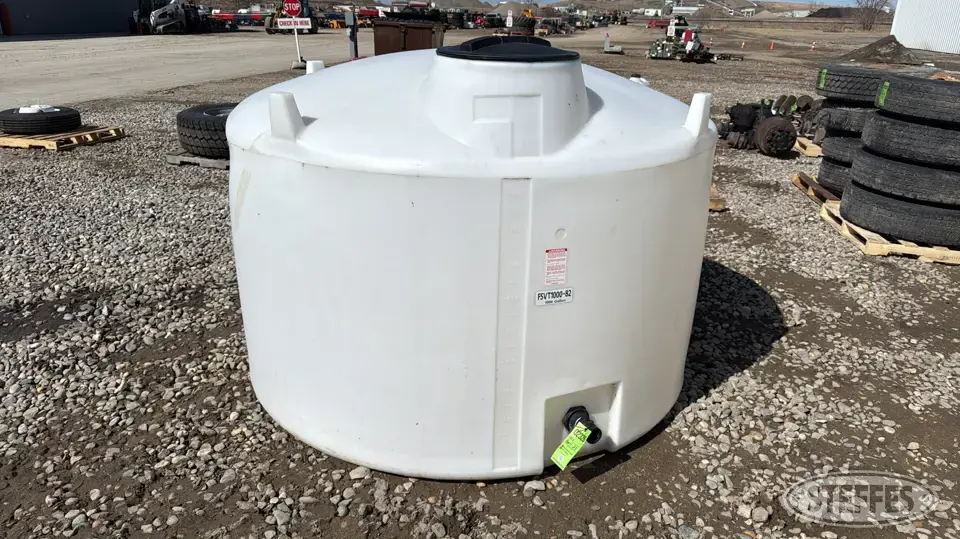 2024 F&S Mfg. FSVT1000-82 Poly Tank