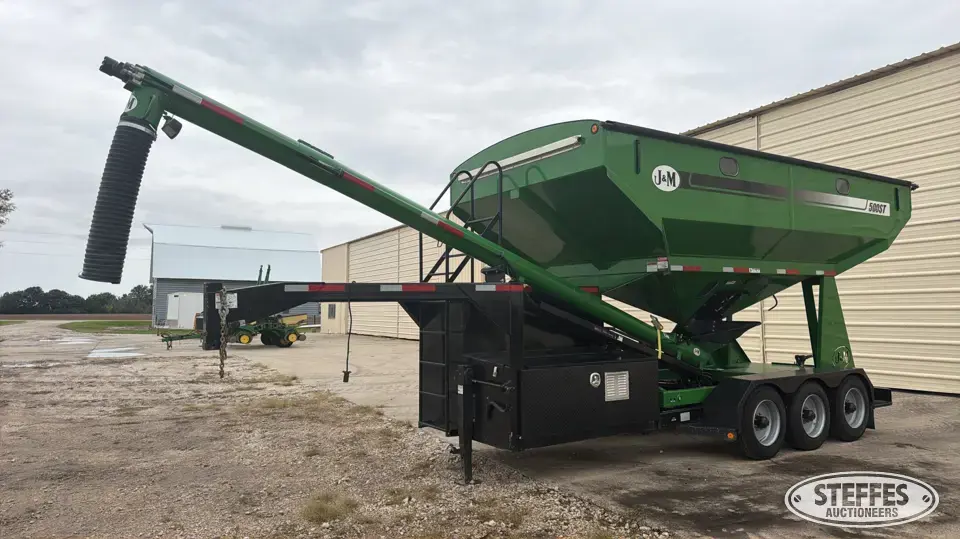 J&M 500ST Bulk Seed Tender Trailer