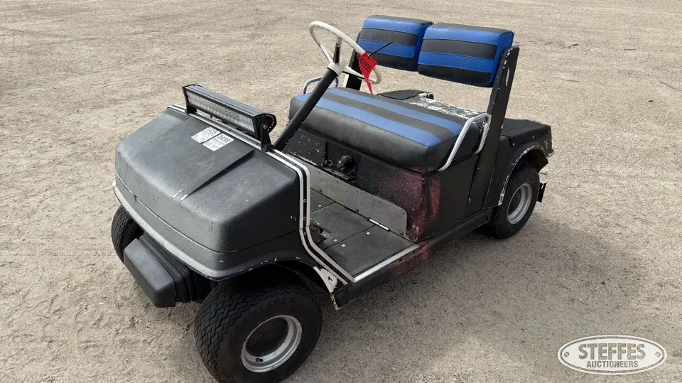 Yamaha golf cart