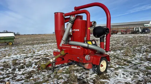 2015 Farm King 6640
