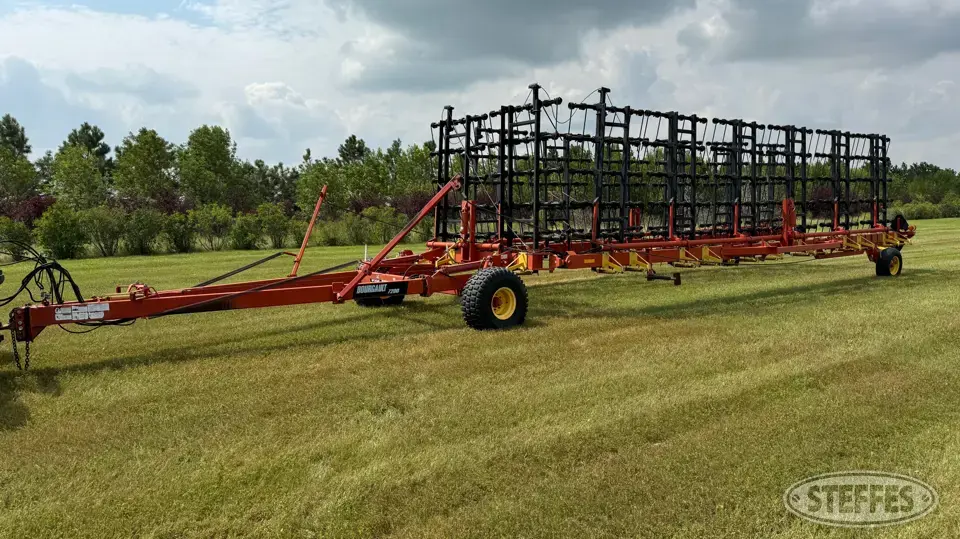 Bourgault 7200-84 Harrow