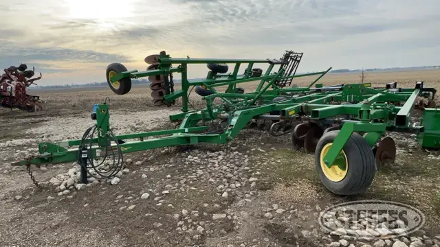 John Deere 512