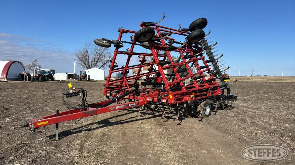 2014 Case IH Tiger-Mate 200 Field Cultivator