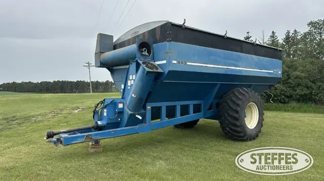 Kinze 840