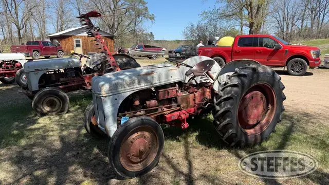 1940 Ford 9N