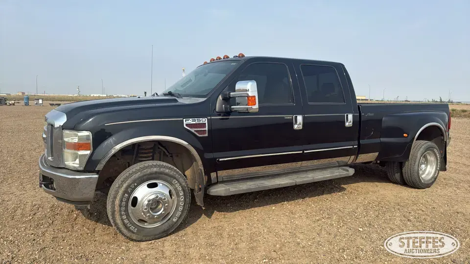 2008 Ford Super Duty F-350 Lariat 1 Ton Pickup