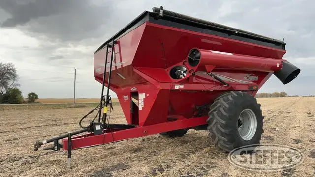 2004 Demco 800