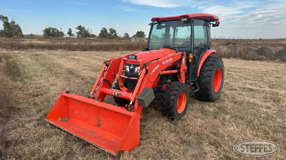 Kubota MX6000 MFWD Tractor
