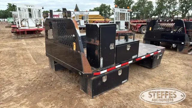 Knapheide flatbed