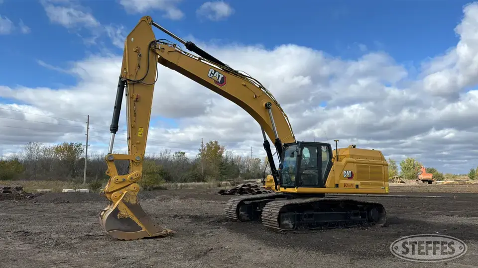 2022 CAT 349 Excavator
