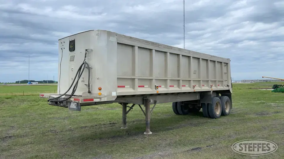 1982 East End Dump Trailer