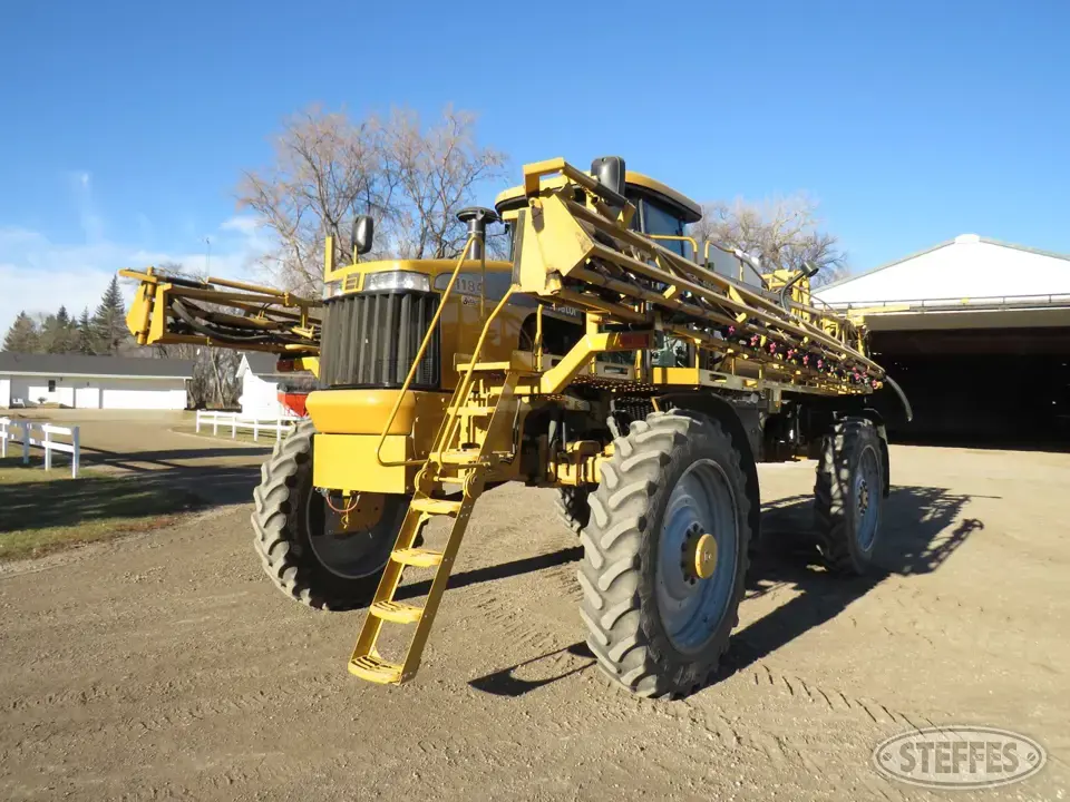 2010 Ag-Chem RoGator 1184 Self-Propelled Sprayer