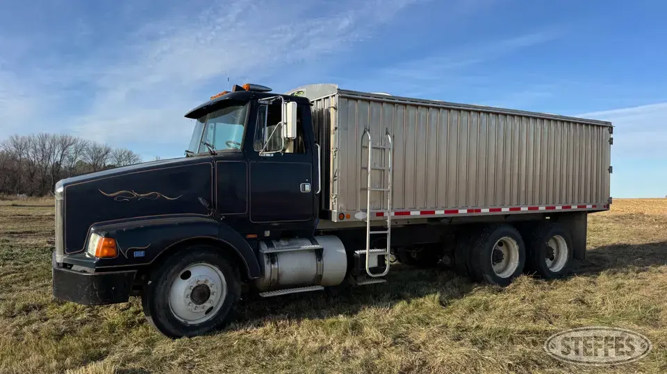 1990 WhiteGMC Grain Truck