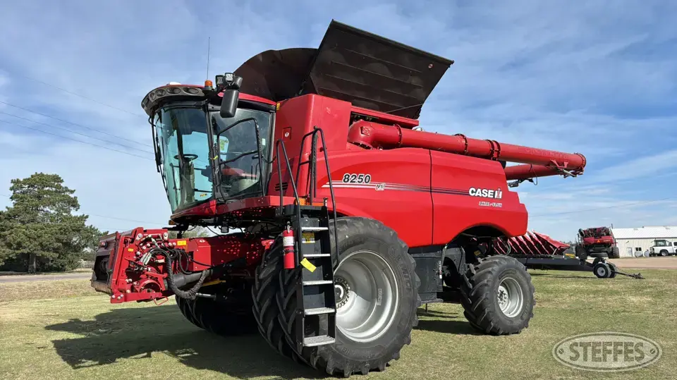 2023 Case IH 8250 Combine