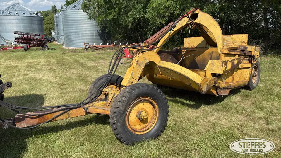 LeTourneau CarryAll D Pull Scraper