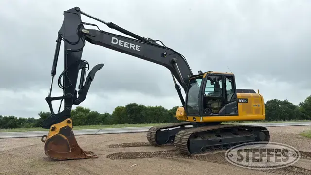 2012 Deere 180G LC