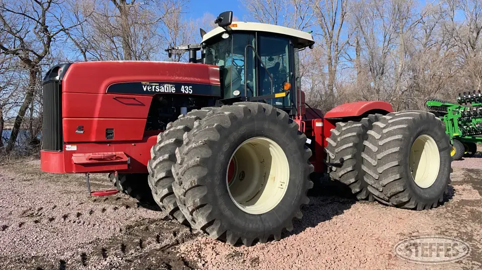 2008 Versatile 435 4WD Tractor