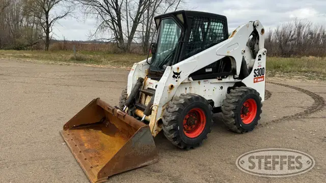 2005 Bobcat S300