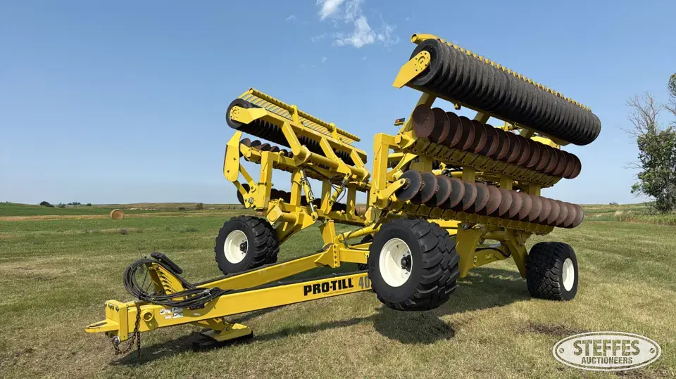 2015 Degelman Pro-Till 40 Vertical Tillage