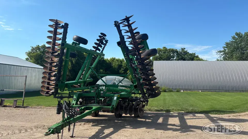 2008 John Deere 637 Disc