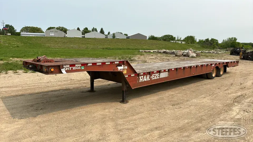 1997 Trail-Eze DHT7046 Step Deck Trailer