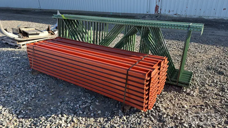 2025 Husky Storage and Bench
