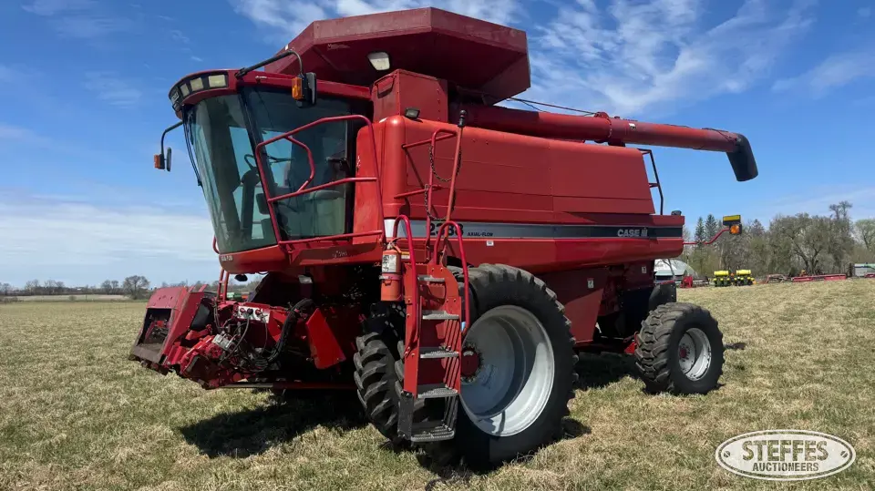 2003 Case IH 2388 Combine