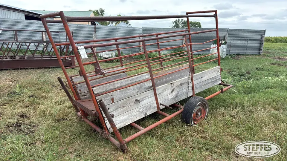 Portable livestock chute Livestock Handling