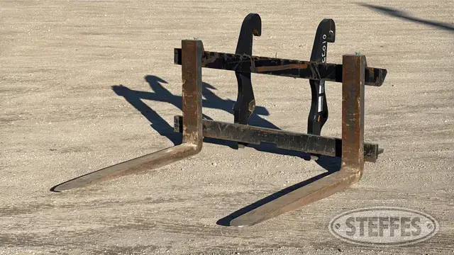 CAT wheel loader forks