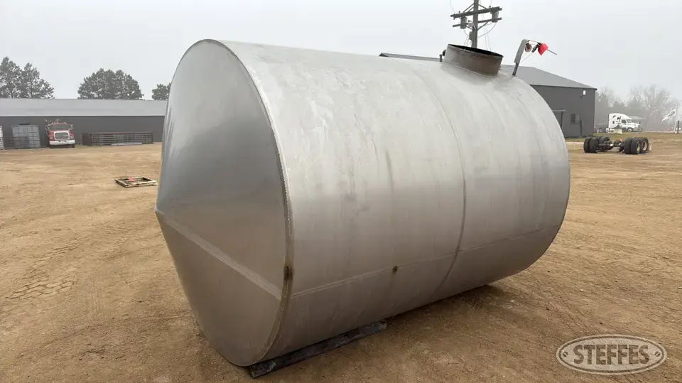 2,000 gal. tank Stainless Steel Tank