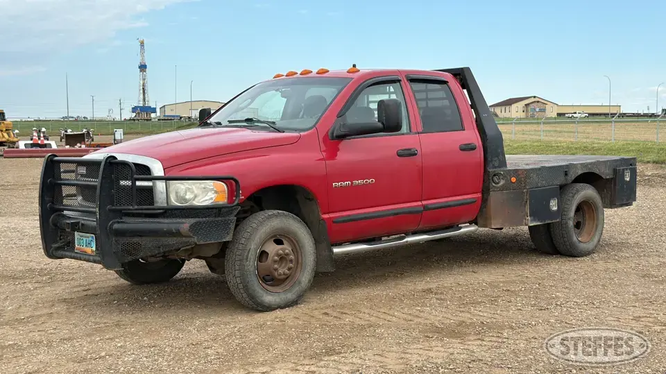 2005 Dodge Ram 3500 Flatbed Truck