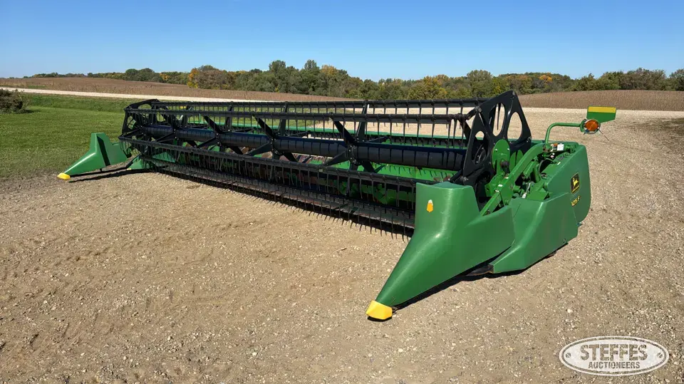 2001 John  Deere 925F Flex Head