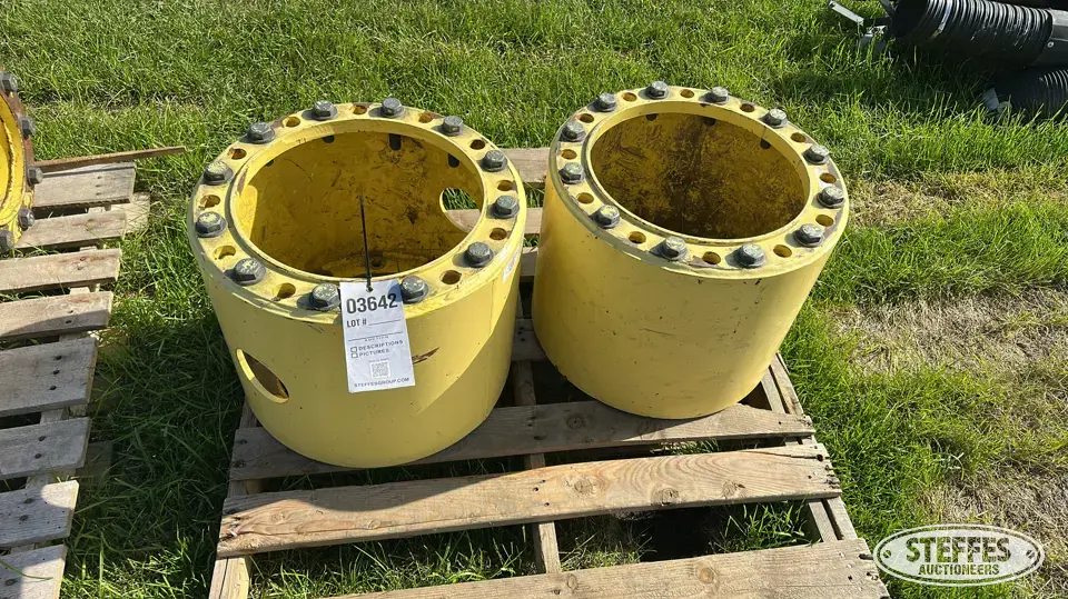 Unverferth hub extensions Tractor Part