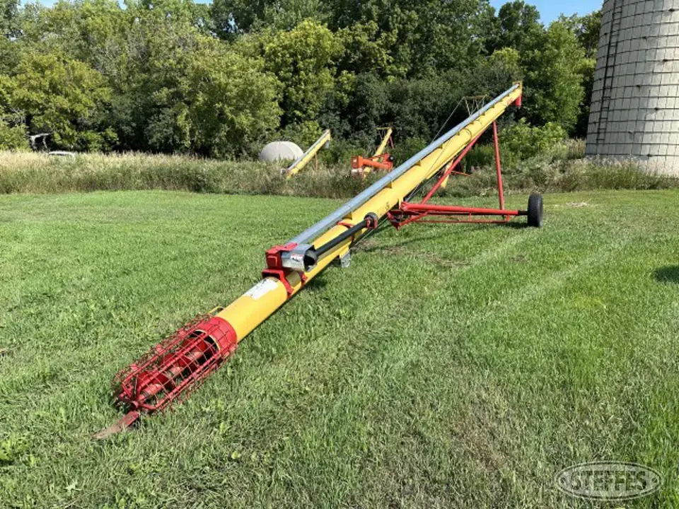 Westfield MK100-51 Swing Hopper Auger