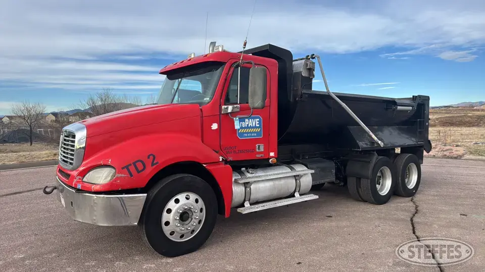 2008 Freightliner Columbia 120 Dump Truck